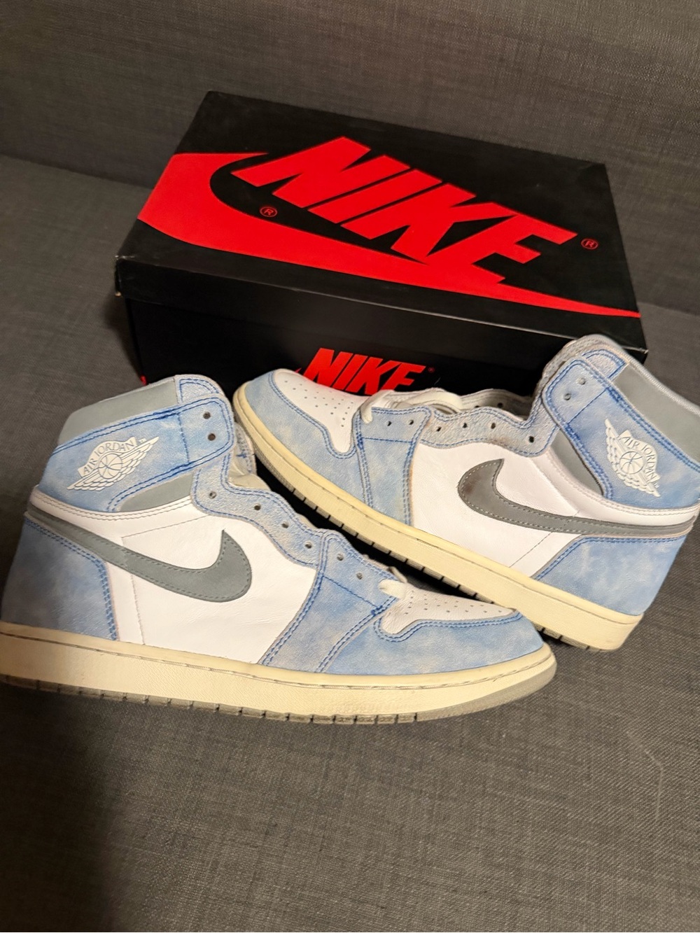 Size 11 - Jordan 1 Retro OG High Hyper Royal